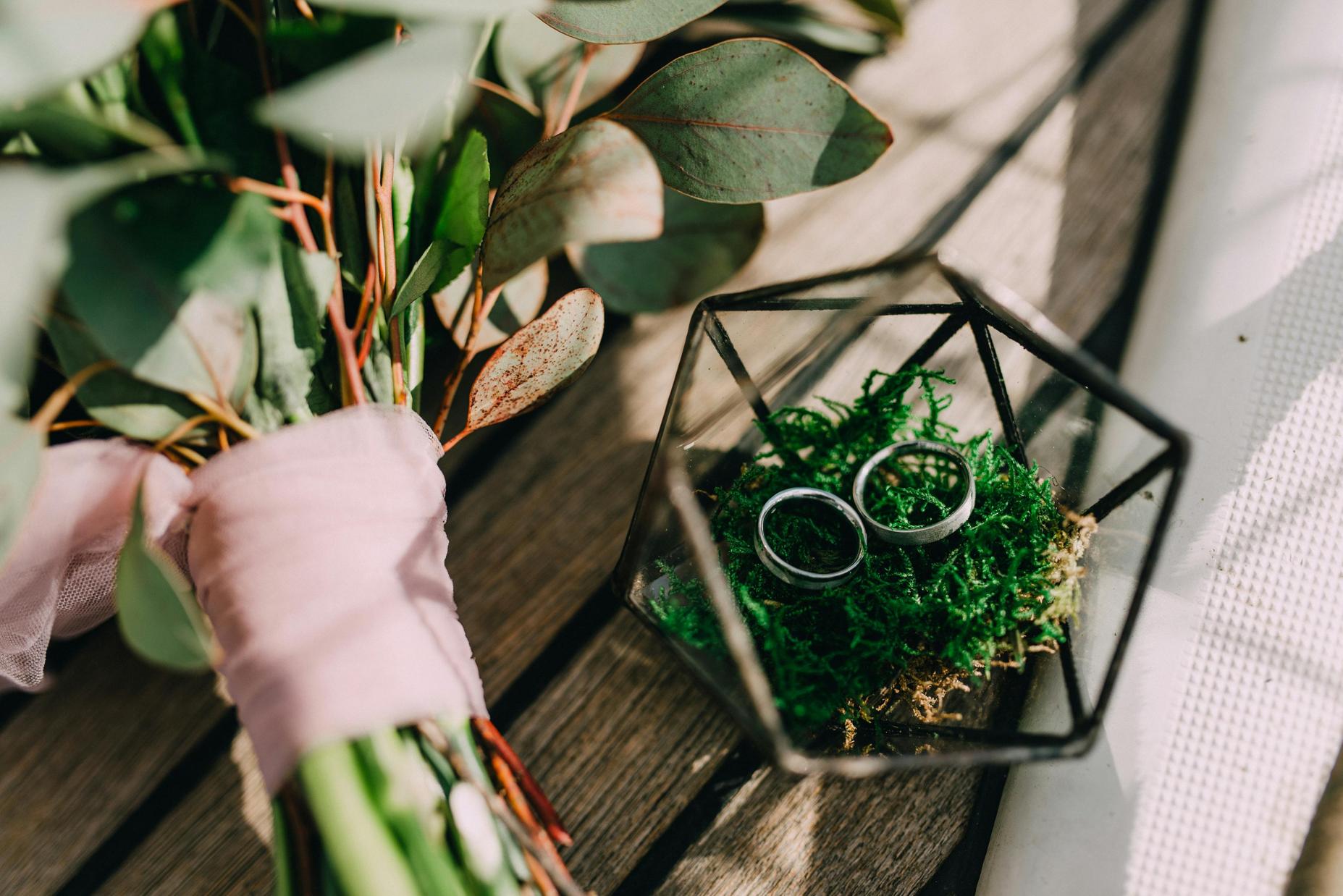 moss agate engagement ring meaning